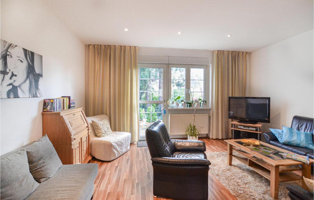 2 Bedroom Lovely Home In Берлин Екстериор снимка