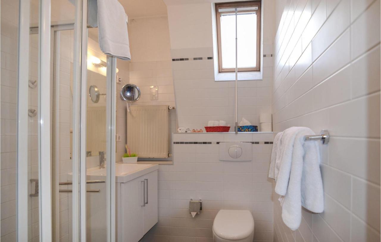2 Bedroom Lovely Home In Берлин Екстериор снимка